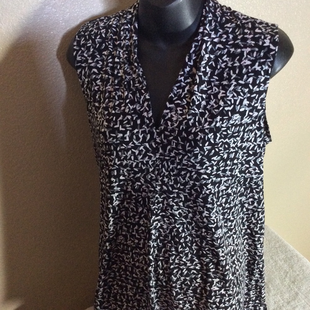 VINCE CAMUTO TANK TOP MEDIUM black white pink gray